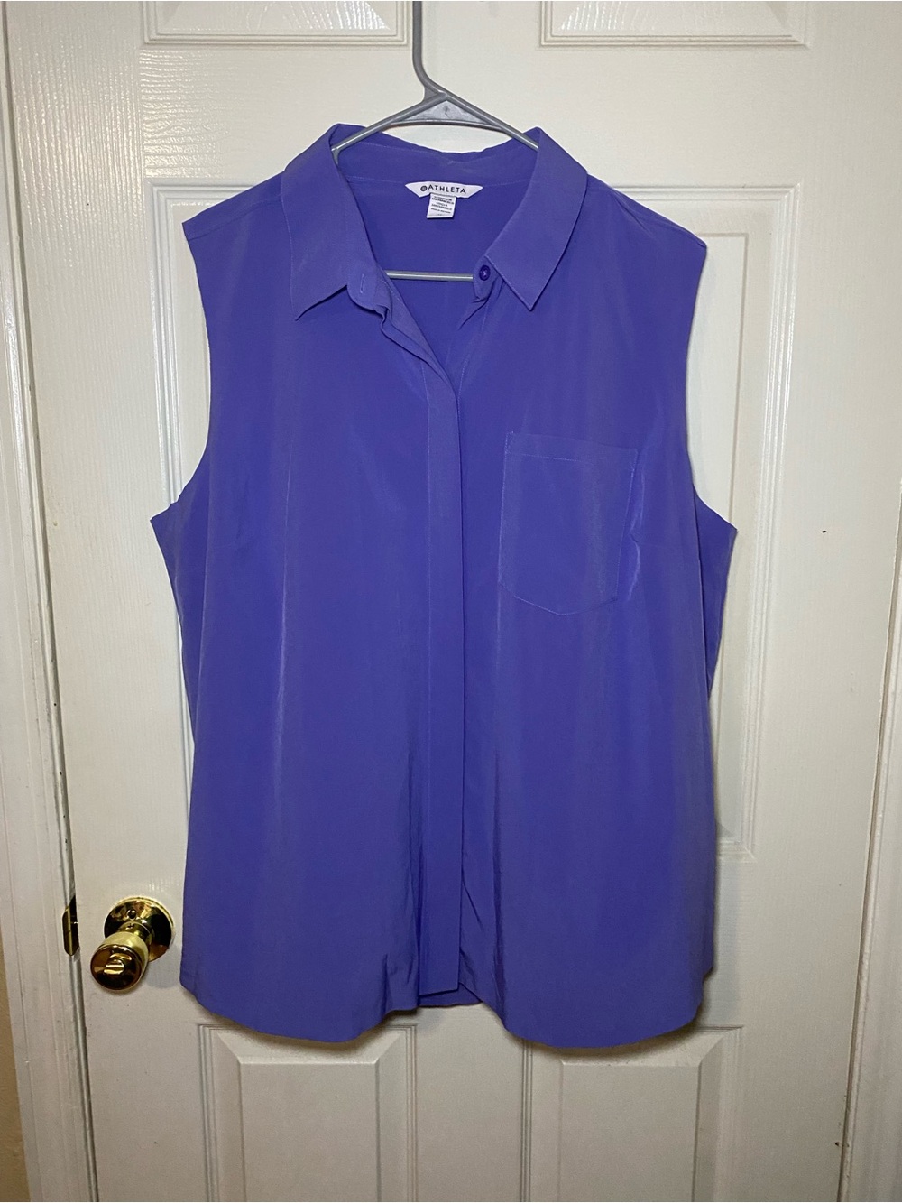 Athleta Sleeveless Button-Down Shirt in Purple